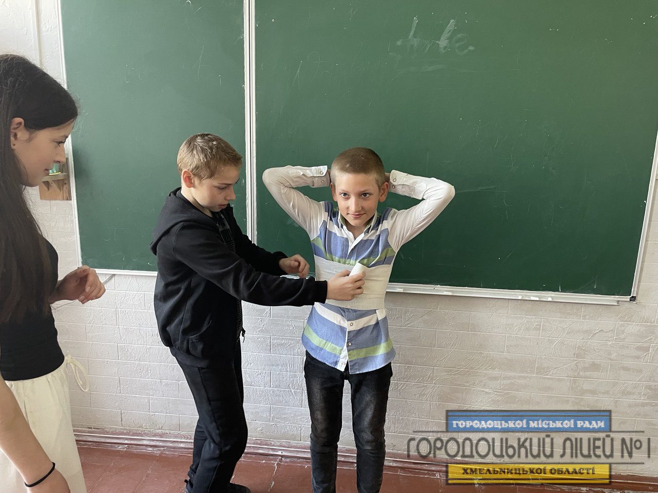 Квіз до Дня цивільного захисту у 5-Б класі photo 5213371844260917198 y - Квіз до Дня цивільного захисту у 5-Б класі